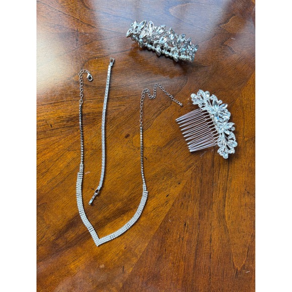 Amazon Jewelry - Bridal Jewelry Set Rhinestone Silver Necklace‎ Bracelet Hair Comb Wedding